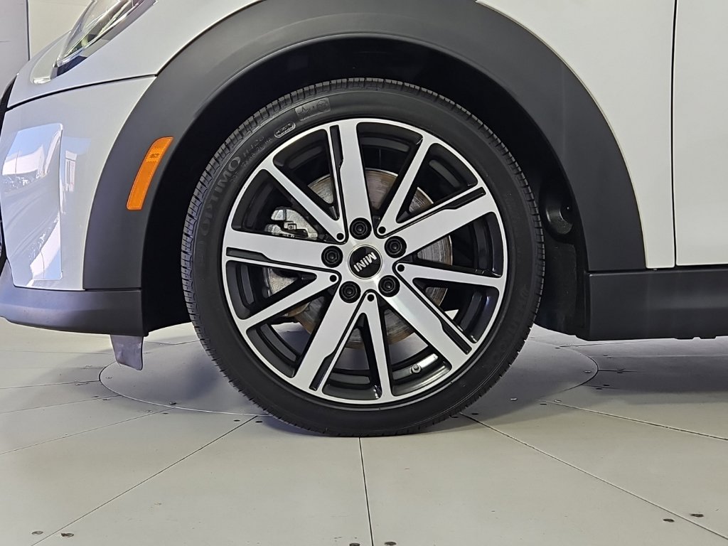 Used 2024 MINI Cooper S FWD image 5