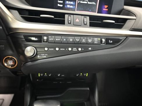 Used 2021 Lexus ES 250 w/ Premium Package AWD/4WD image 18