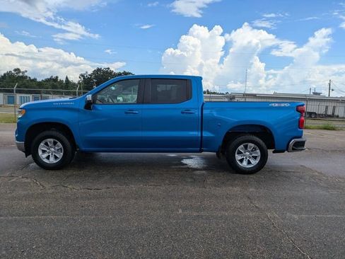 Used 2025 Chevrolet Silverado 1500 LT AWD/4WD image 7