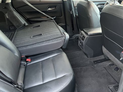 Used 2023 Nissan Rogue SL w/ SL Premium Package image 22