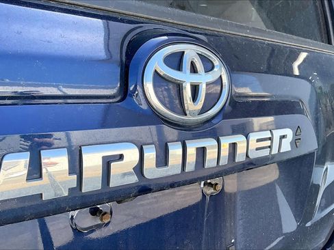 Used 2024 Toyota 4Runner SR5 AWD/4WD image 30