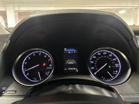 Certified 2018 Toyota Camry LE image 34