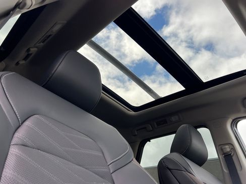 New 2025 Nissan Pathfinder Platinum w/ Cargo Package image 20