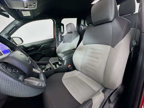 Used 2025 Toyota Tacoma TRD Off-Road image 13