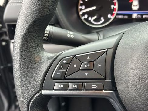 Used 2024 Nissan Sentra SV image 17