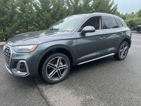 Certified 2023 Audi Q5 e Prestige w/ Prestige Package AWD/4WD image 1