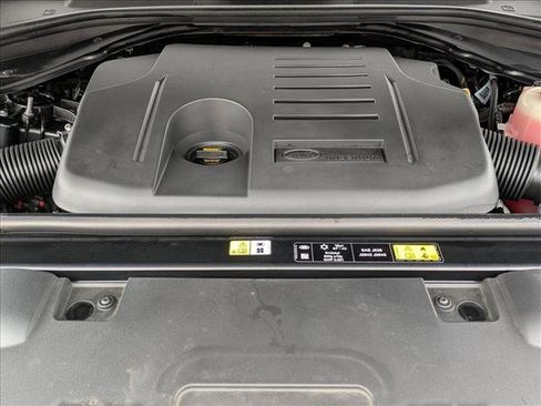 Certified 2025 Land Rover Range Rover Sport SE image 24