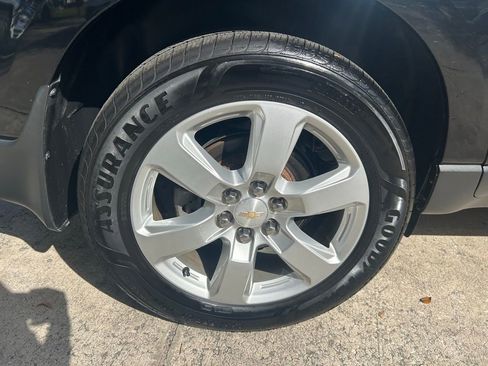 Used 2017 Chevrolet Traverse LT w/ Style and Technology Package image 25