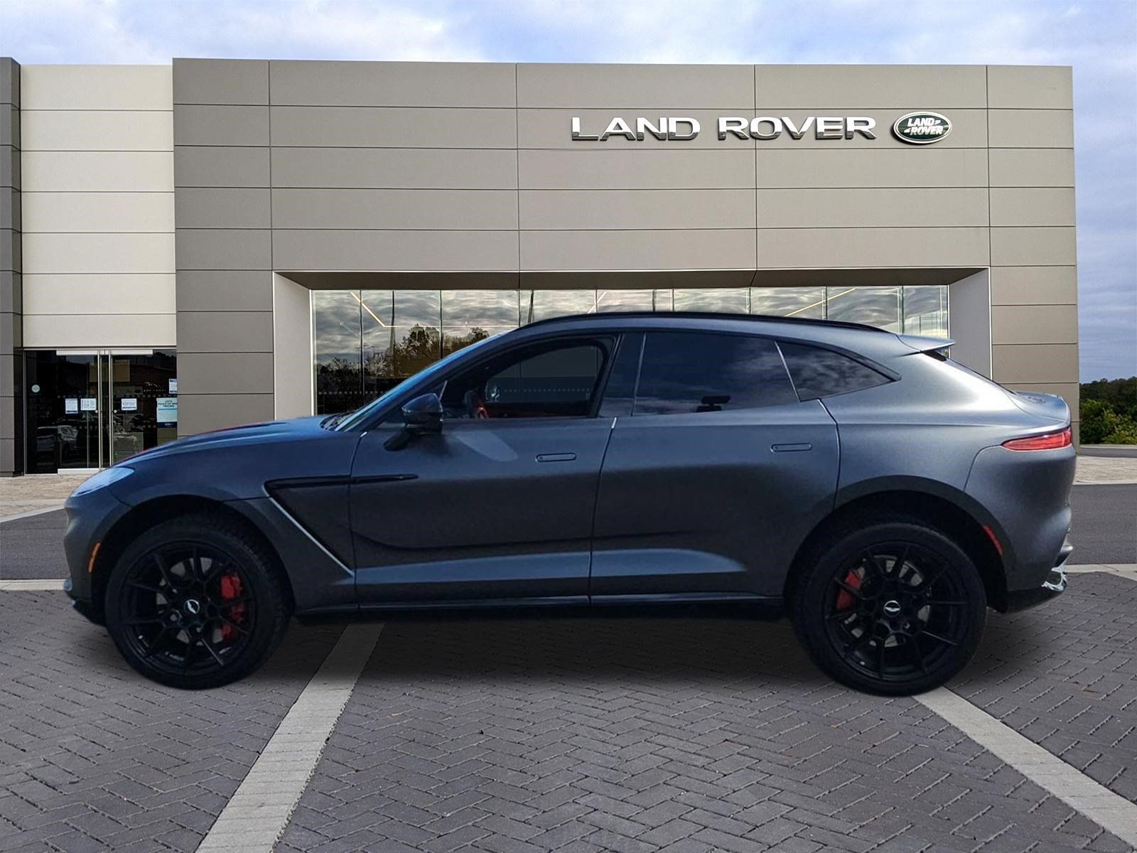 Used 2021 Aston Martin DBX AWD/4WD image 8