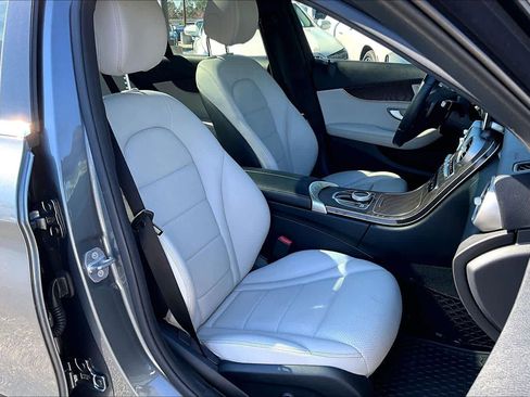 Used 2018 Mercedes-Benz C 300 Sedan image 9