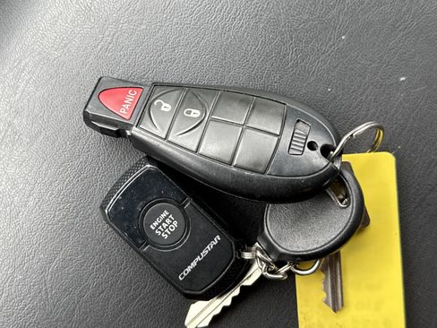 Used 2012 RAM 1500 Express image 26