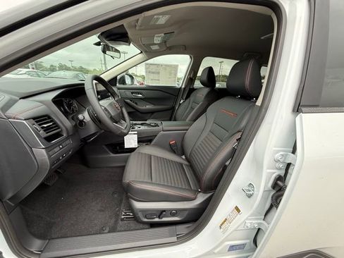 New 2026 Nissan Rogue SV image 12