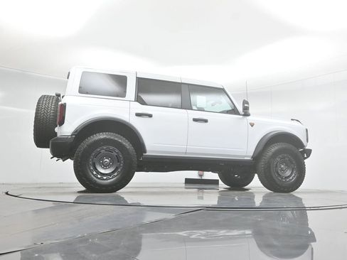 New 2025 Ford Bronco Badlands image 46