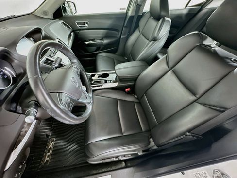 Used 2018 Acura TLX FWD image 13