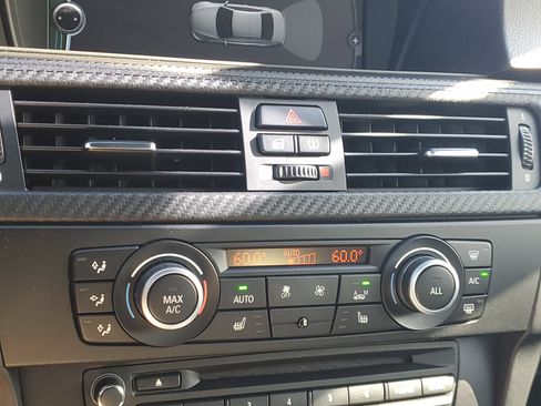 Used 2013 BMW M3 Convertible w/ Premium Pkg image 25