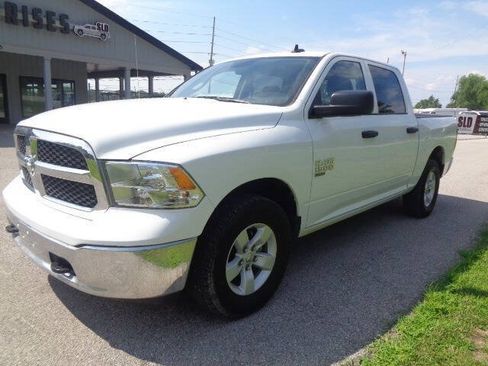 Used 2022 RAM 1500 Classic SLT w/ Electronics Group AWD/4WD image 1
