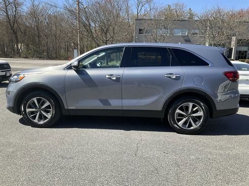 Used 2020 Kia Sorento AWD V6 image 8