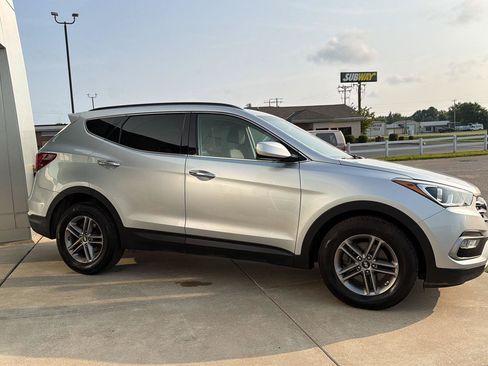 Used 2017 Hyundai Santa Fe Sport AWD/4WD image 4