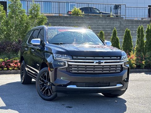 Used 2023 Chevrolet Tahoe Premier AWD/4WD image 2