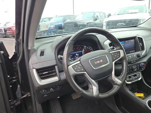 Used 2022 GMC Terrain SLT image 8