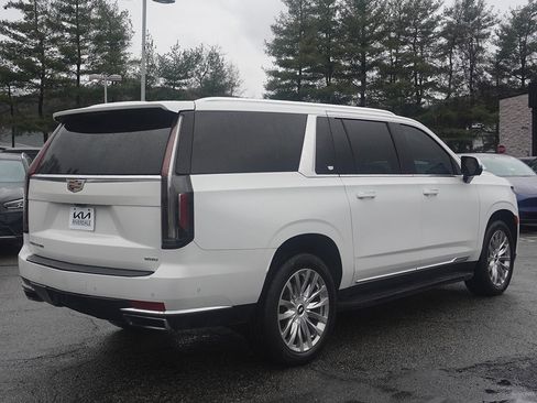 Used 2021 Cadillac Escalade ESV Premium Luxury image 15