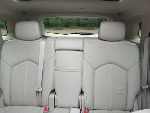 Used 2015 Cadillac SRX Luxury w/ Trailering Package AWD/4WD image 23