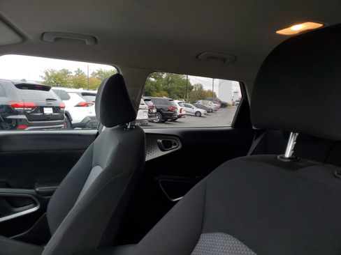 Used 2023 Kia Soul LX w/ Option Group 015 image 15