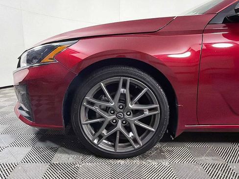 Certified 2024 Nissan Altima 2.0 SR image 29