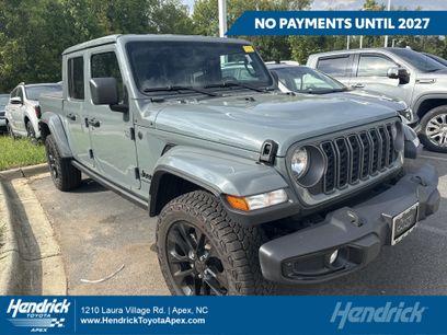 Used 2025 Jeep Gladiator Sport