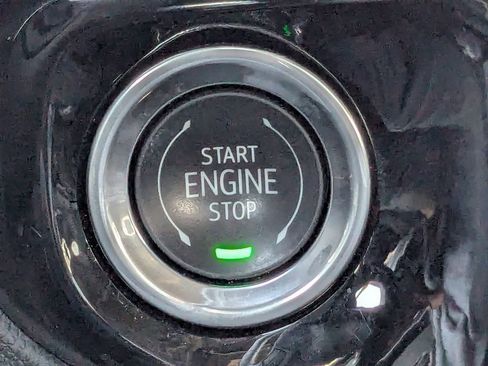 Used 2025 Chevrolet Silverado 2500 LT w/ Convenience Package image 30