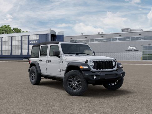 Used 2025 Jeep Wrangler Unlimited Sport AWD/4WD image 25