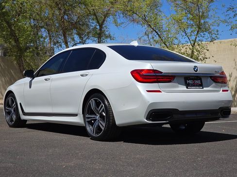 Used 2016 BMW 740i RWD image 8
