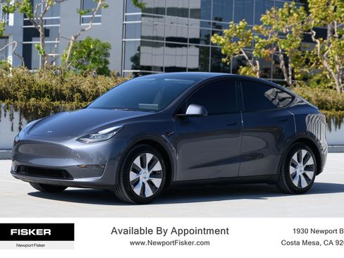 Used 2021 Tesla Model Y Long Range AWD/4WD image 3