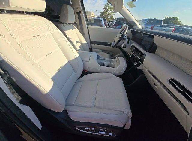 Used 2026 Hyundai Palisade Calligraphy AWD/4WD image 9