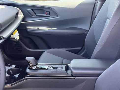 New 2026 Toyota Prius LE image 10