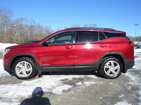 Used 2018 GMC Terrain SLE w/ Driver Convenience Package image 8