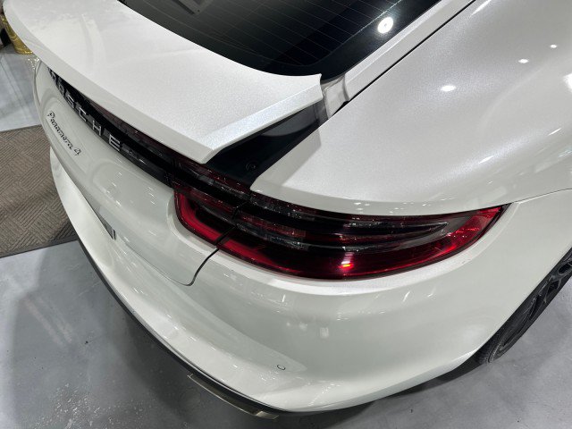 Used 2018 Porsche Panamera 4 AWD/4WD image 29