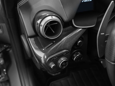 Used 2014 Ferrari F12 Berlinetta RWD image 43