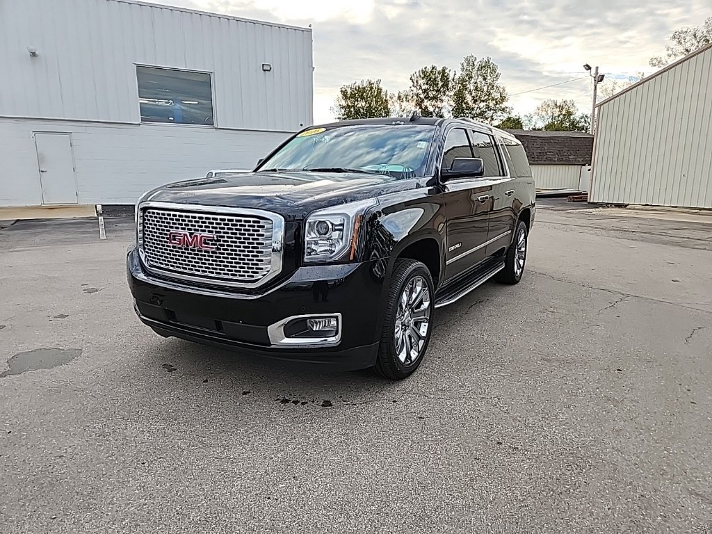 Used 2016 GMC Yukon XL Denali w/ Open Road Package AWD/4WD image 11