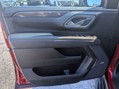 Used 2022 GMC Yukon AT4 w/ Technology Package image 11