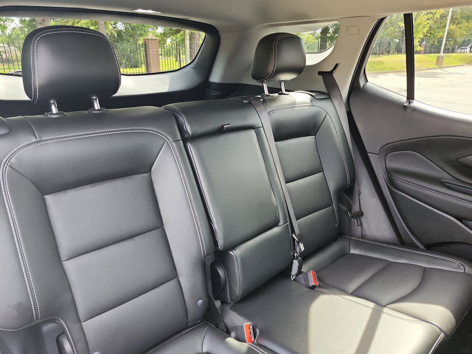 Certified 2022 GMC Terrain SLT w/ Elevation Edition FWD image 8