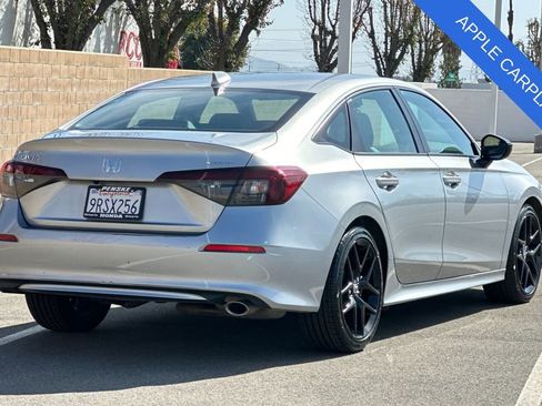 Used 2025 Honda Civic Sport image 4