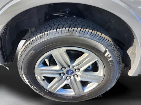 Used 2018 Ford F150 Lariat image 23