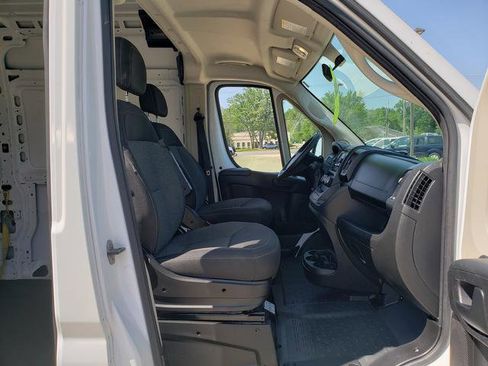 Used 2021 RAM ProMaster 2500 image 12