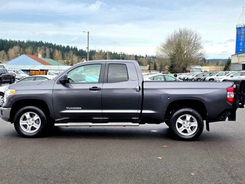 Used 2016 Toyota Tundra SR5 image 4