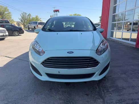Used 2019 Ford Fiesta SE FWD image 3
