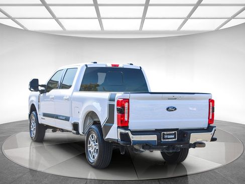 Used 2024 Ford F250 Lariat image 2