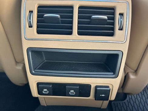 Certified 2022 Jaguar F-PACE S image 21