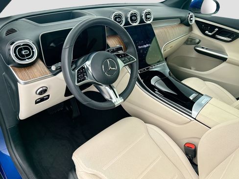 Certified 2026 Mercedes-Benz GLC 300 4MATIC image 9