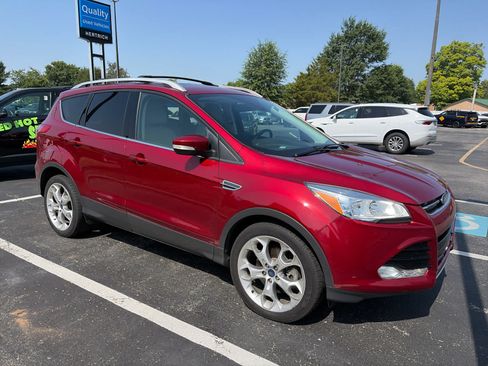 Used 2016 Ford Escape Titanium AWD/4WD image 3